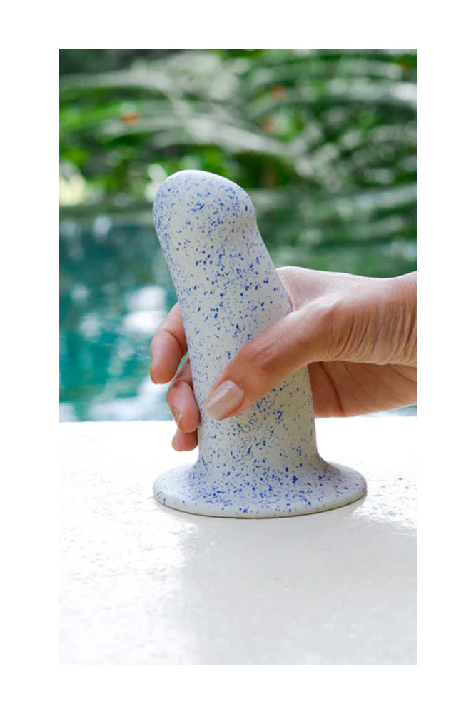 Biird - Boo 5.5" Silicone Dildo with Suction Cup Base - Image 3