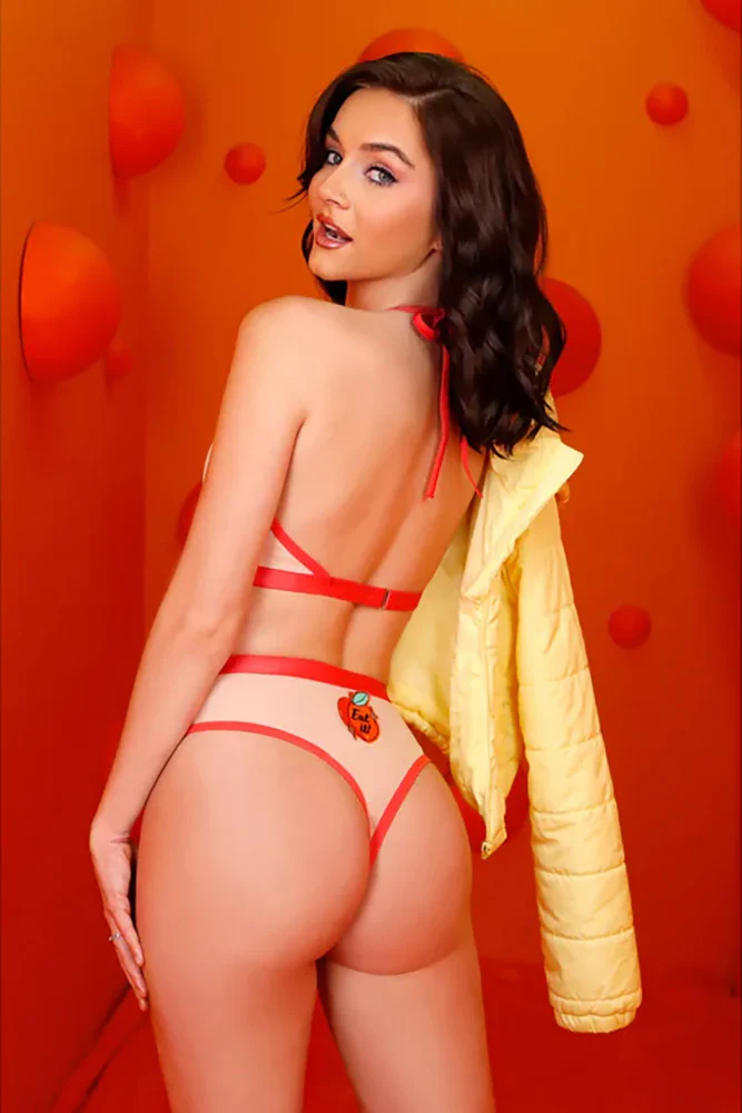Fantasy Lingerie - Vibes - Just Peachy Bralette & Panty Set - Image 2